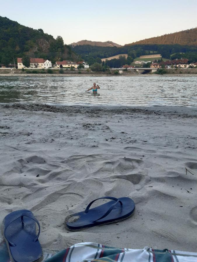 Goldene Wachau - Privatzimmer Aggsbach Buitenkant foto